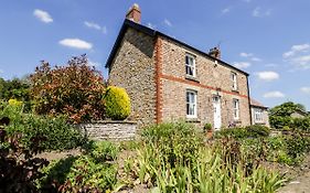 Auburn House