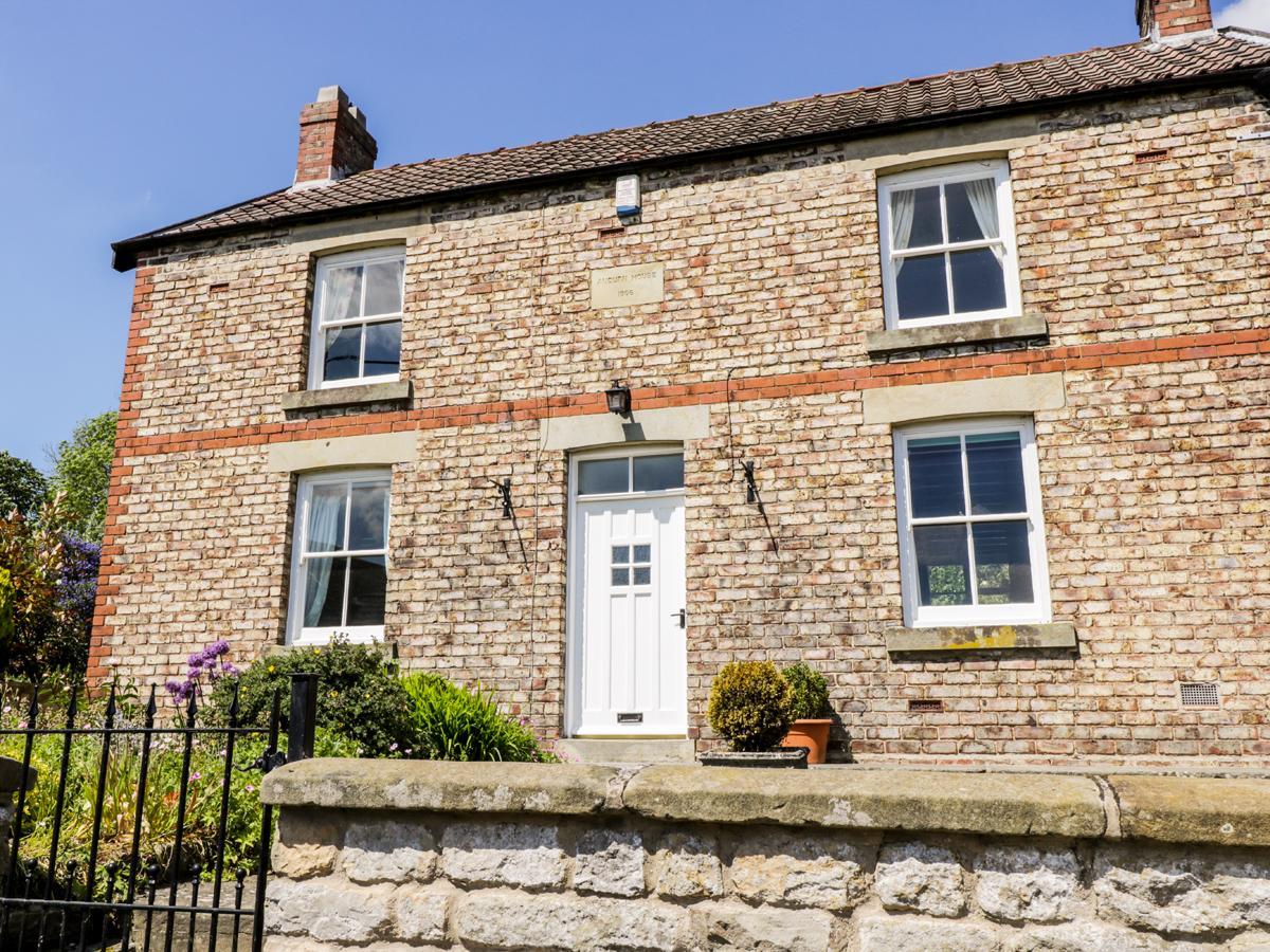 Auburn House Villa Nawton Exterior photo